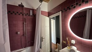 Bathroom - Adagio Umbro rooms B&B Tennis Court (Umbria)