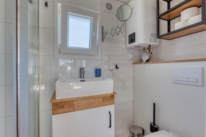 Bathroom - De Glamping - Tiny Cinquette | 20p (Zeewolde)