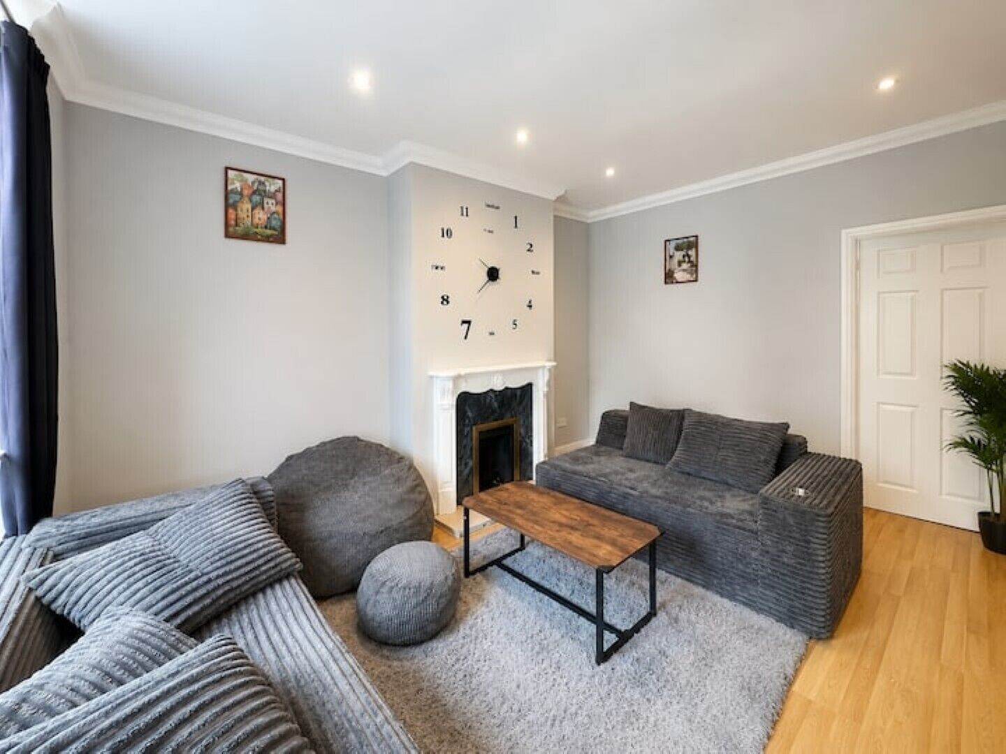 Luxury Grand Three-bed Residence In Birmingham - 布羅姆斯格羅夫