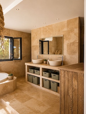 Bathroom - Vrbo Property (Vence)