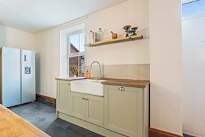 Interior - #111 Farm Complex sleeps 23 (Blithbury)