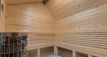 #111 Farm Complex sleeps 23
