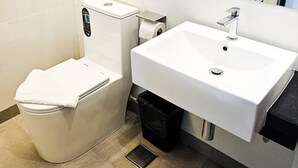 Ducha, cabezal de ducha tipo lluvia, artículos de tocador gratuitos