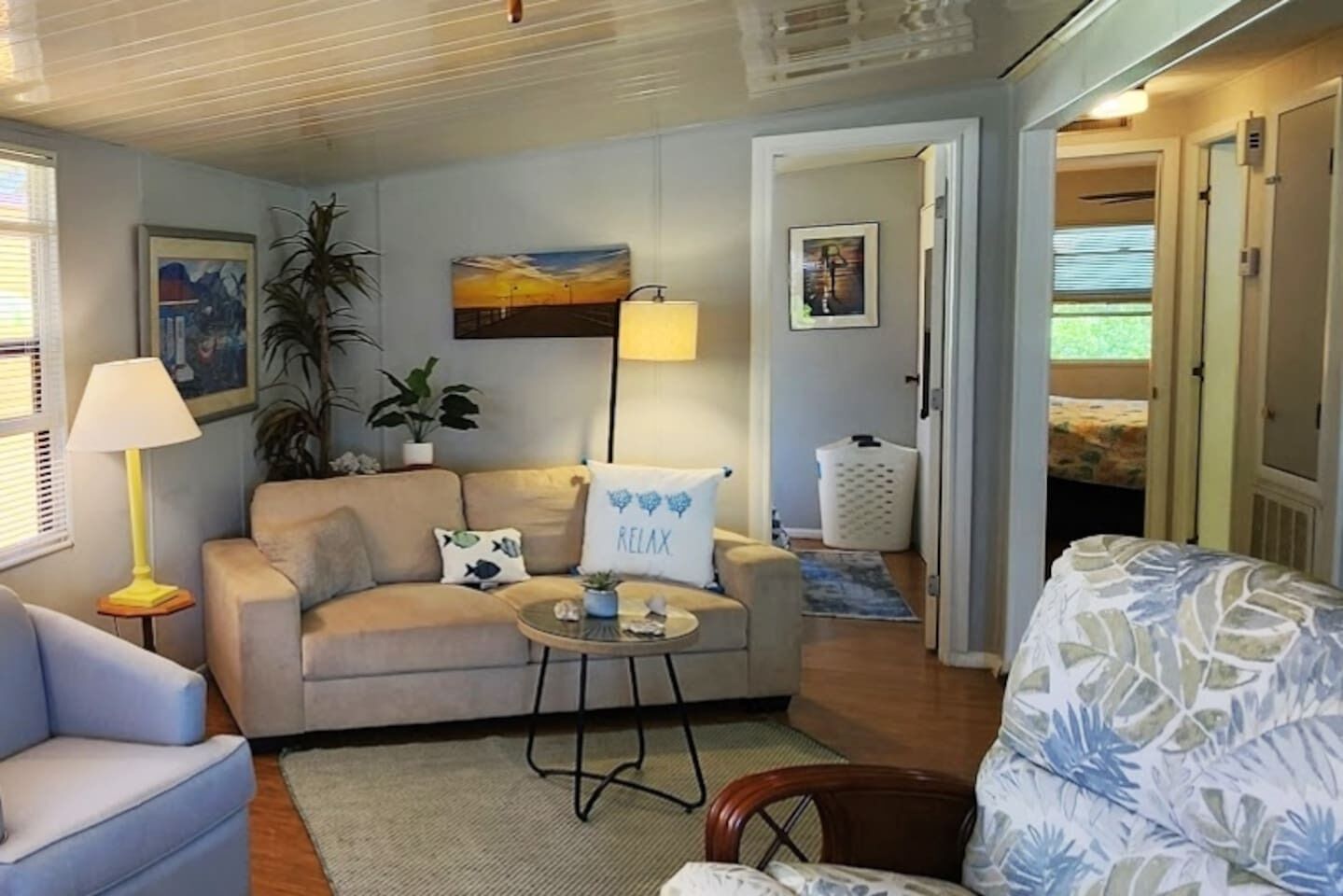 Right Direction Rentals Breezy Cottage - Jensen Beach, FL