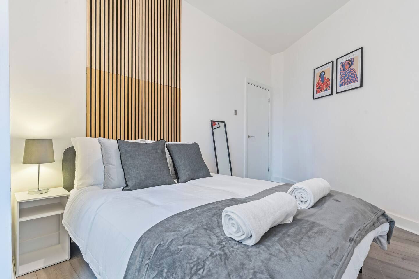 2 dormitorios, tabla de planchar con plancha, wifi y ropa de cama