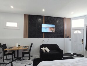 1 Schlafzimmer, Bügeleisen/Bügelbrett, WLAN, Bettwäsche