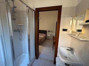Desk, iron/ironing board, free WiFi - Villa dei Fiori (Rome)