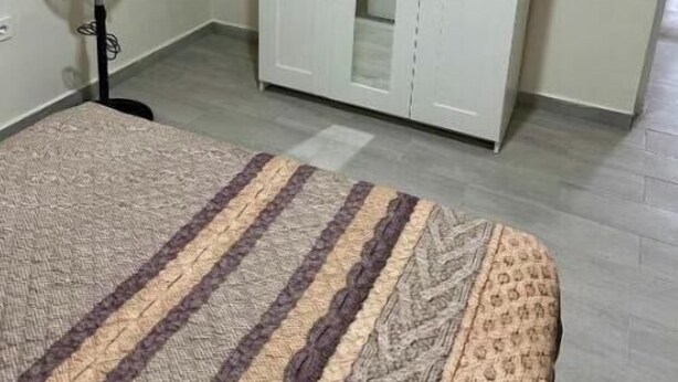 1 chambre, bureau, fer et planche à repasser, Wi-Fi gratuit