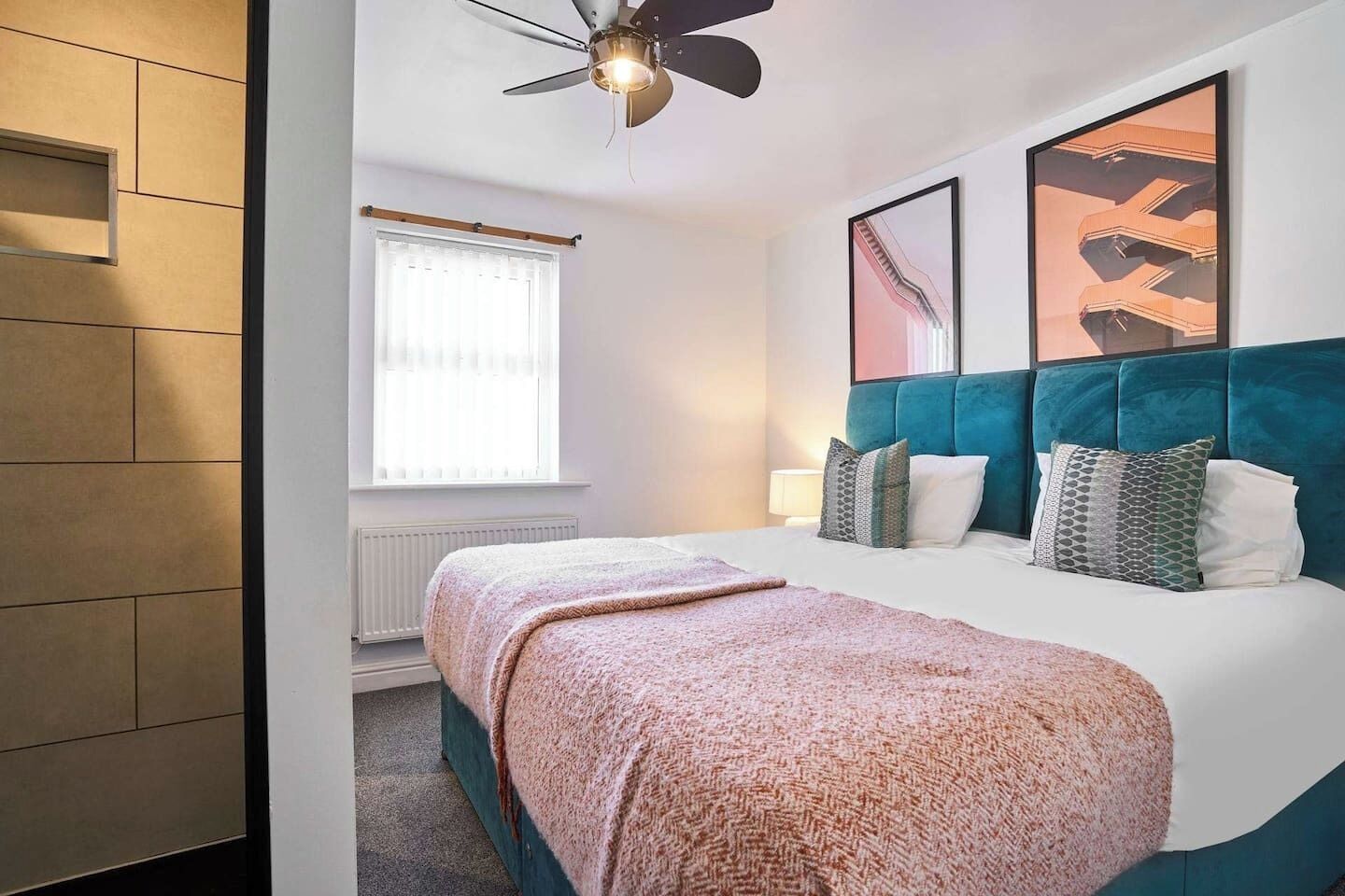8 chambres, Wi-Fi, literie fournie