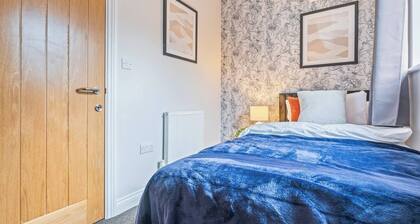 #125 Cozy Retreat Near LeicesterCathedral|Sleeps 8