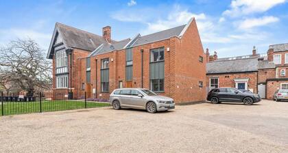 #125 Cozy Retreat Near LeicesterCathedral|Sleeps 8
