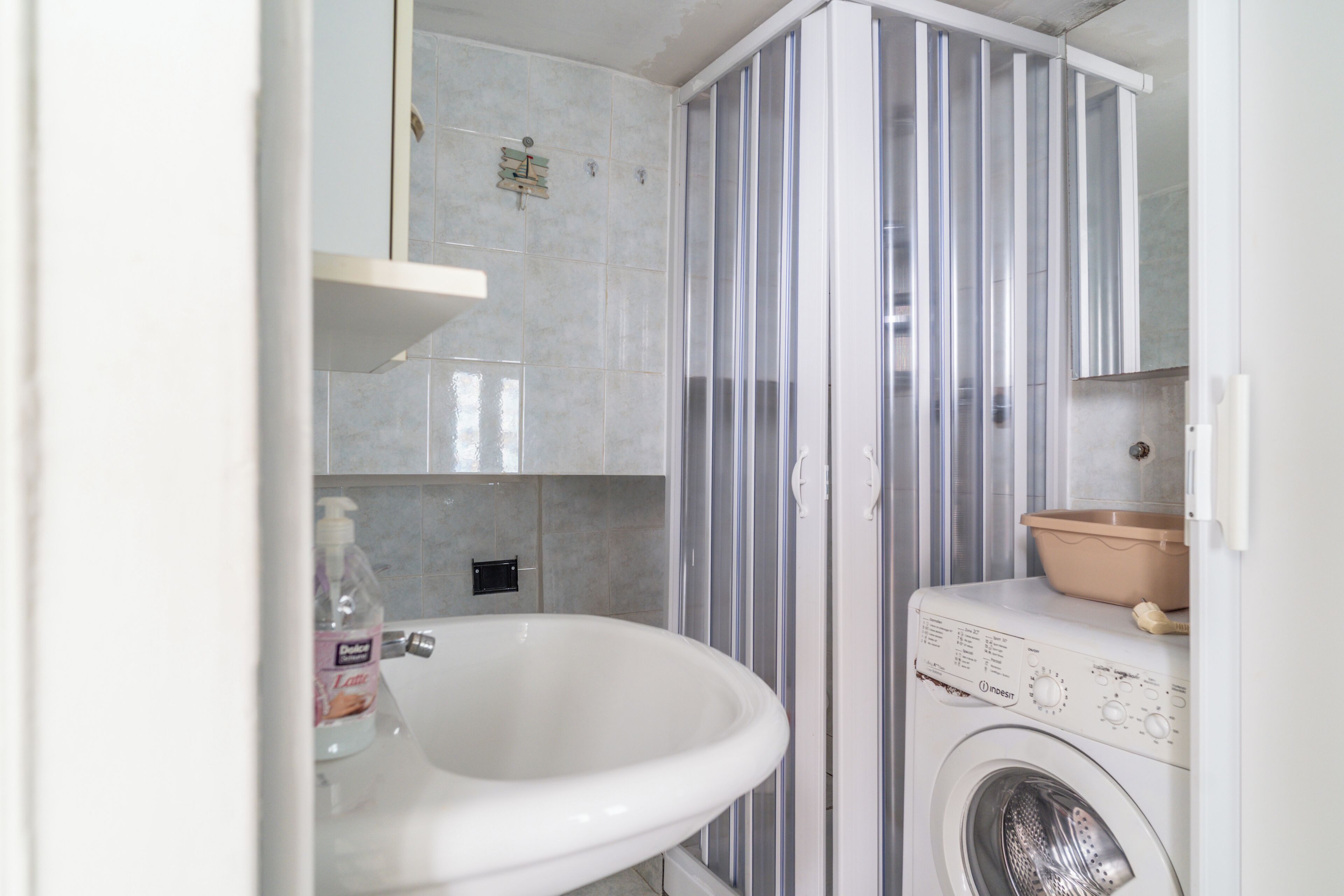 Appartement, balkon, uitzicht op de stad | Badkamer