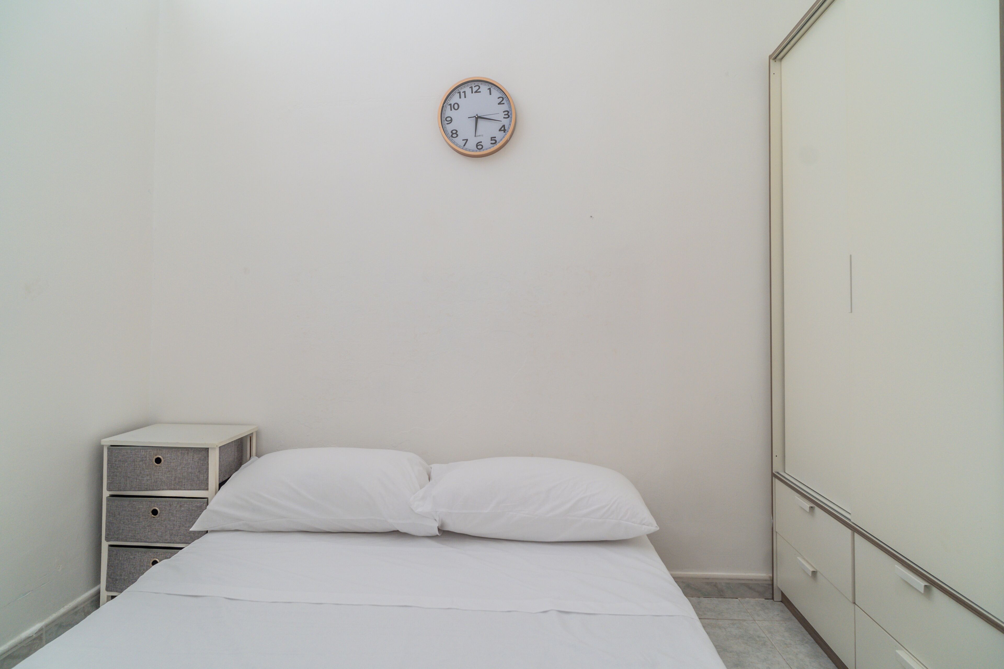 Appartement, balkon, uitzicht op de stad