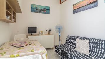 Appartement, balkon, uitzicht op de stad | Woonruimte