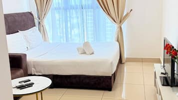 WiFi, bed sheets