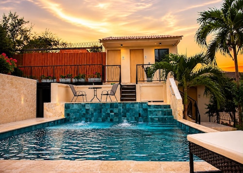 Manglea Luxury Hotel