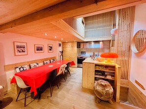 Dining - Vrbo Property (Landry)