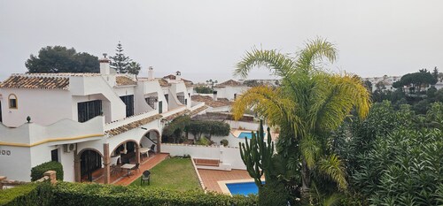 
Exclusive semi-detached house, at short distance from the beach and local shops