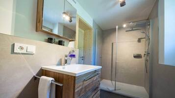 Hair dryer, towels
