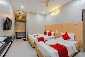 Desk, laptop workspace, iron/ironing board (on request), WiFi (free) - Season 4 Residences T Nagar US Biometric (Chennai)