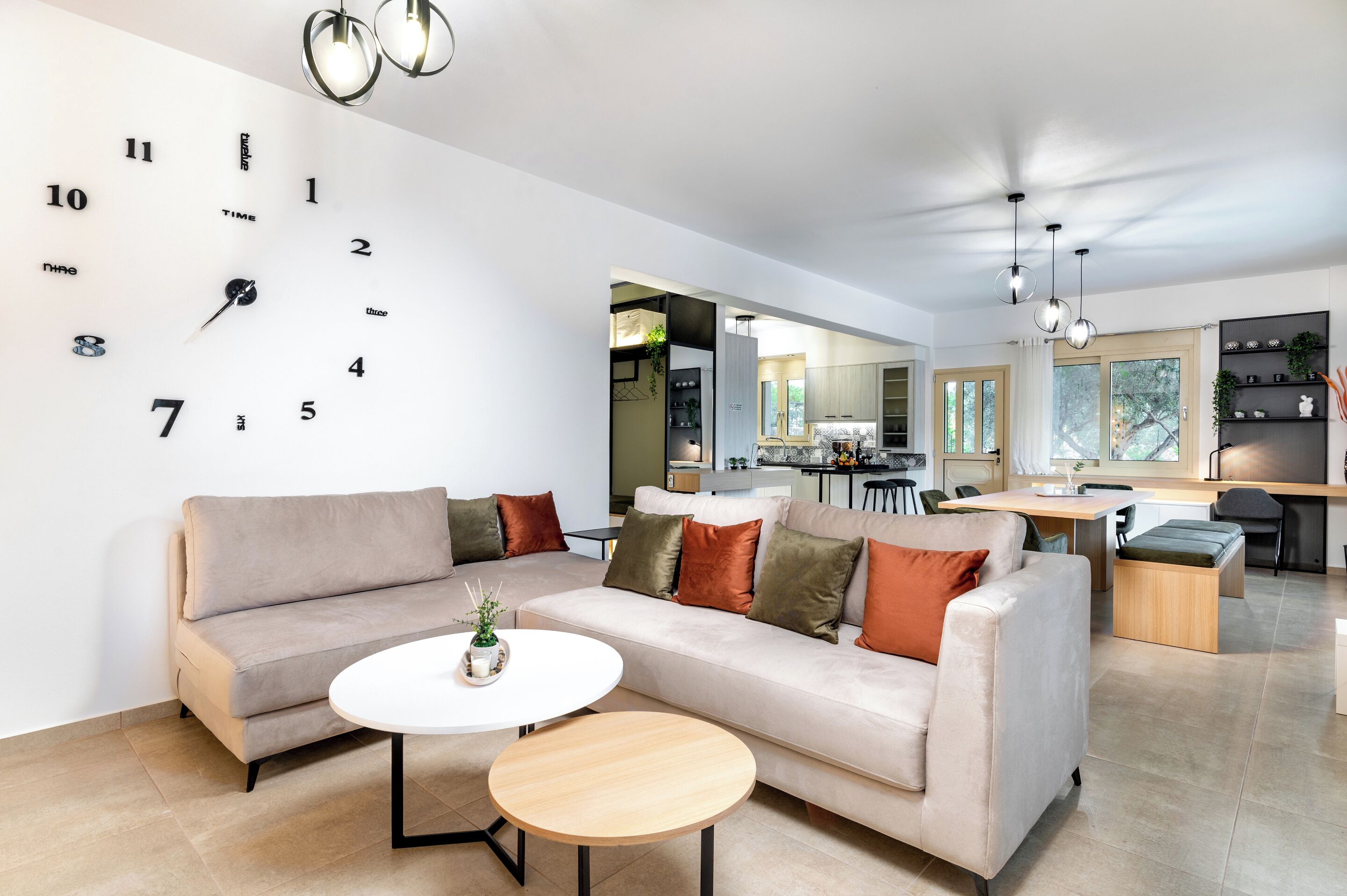 Huoneisto, patio, näköala uima-altaalle | Oleskelualue | Älytelevisio, Netflix, suoratoistopalvelut