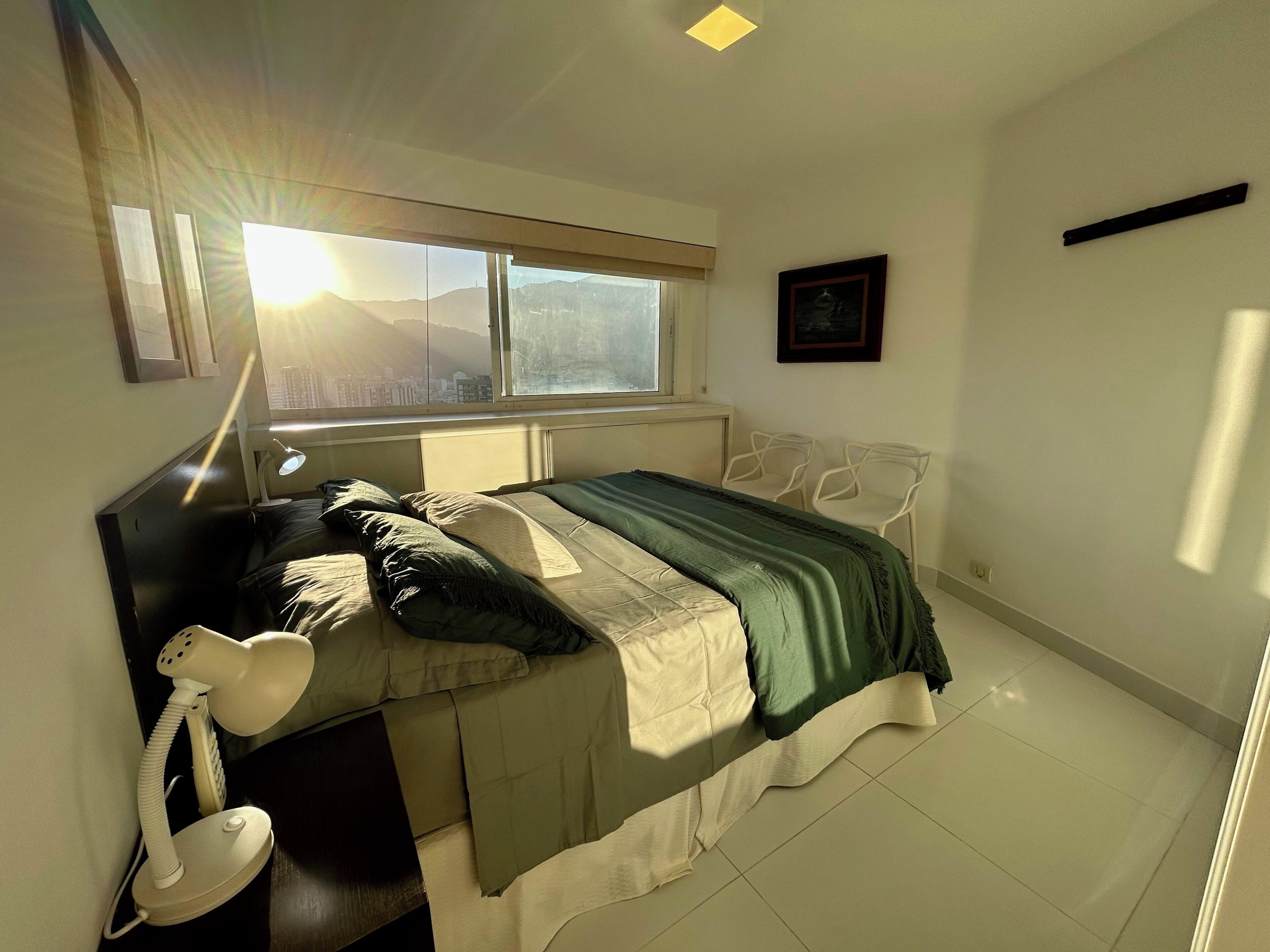 1 chambre, fer et planche à repasser, Wi-Fi, literie fournie
