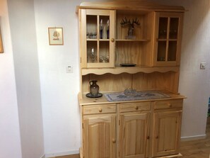Unclassified image, 5 of 19, button - Cadras 23 Appartement/Fewo, Bad, WC, 1 Schlafraum 2 Zimmerwohnung - 4 Betten by Interhome (Tinizong)