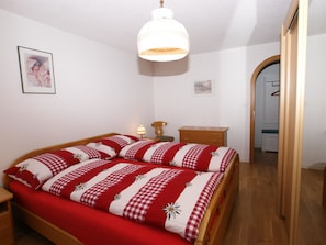 1 bedroom, Internet - Cadras 23 Appartement/Fewo, Bad, WC, 1 Schlafraum 2 Zimmerwohnung - 4 Betten by Interhome (Tinizong)