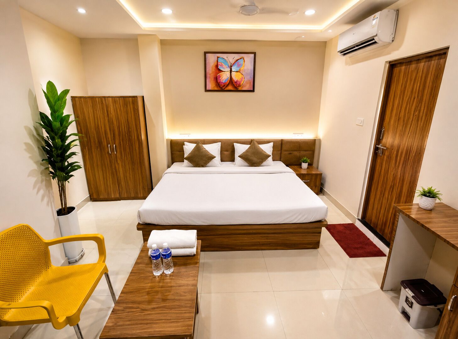 Superior Double Room | Desk, free WiFi, bed sheets