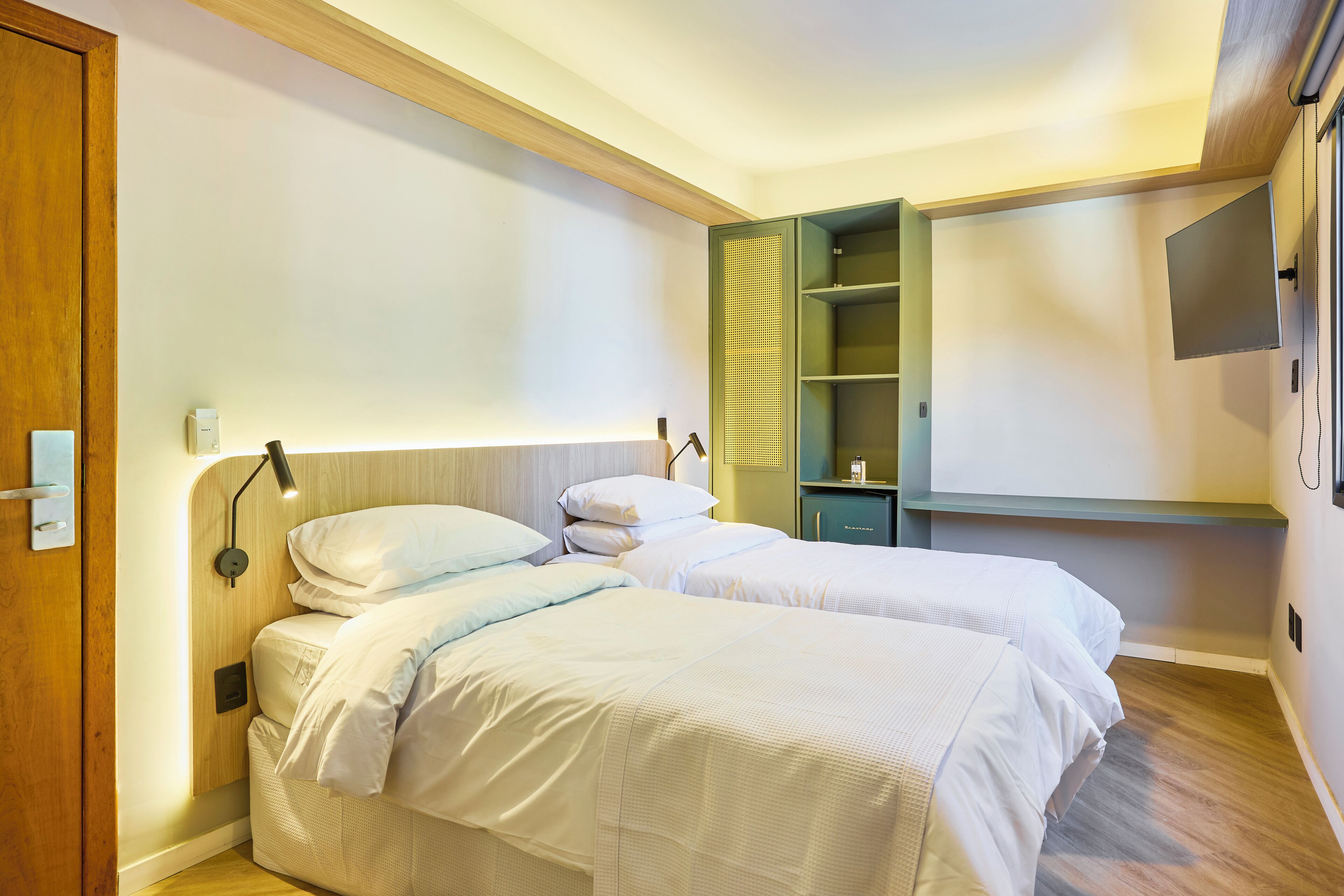 Chambre Standard avec lits jumeaux, vue cour intérieure | Rideaux occultants, Wi-Fi gratuit