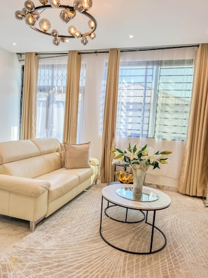 Living area - The Bella Villas Luxury Apartments (Lusaka)