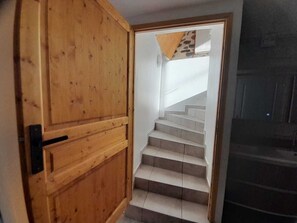Interior - Very large group vacation rental in a renovated old farmhouse (Le Monastier-sur-Gazeille)