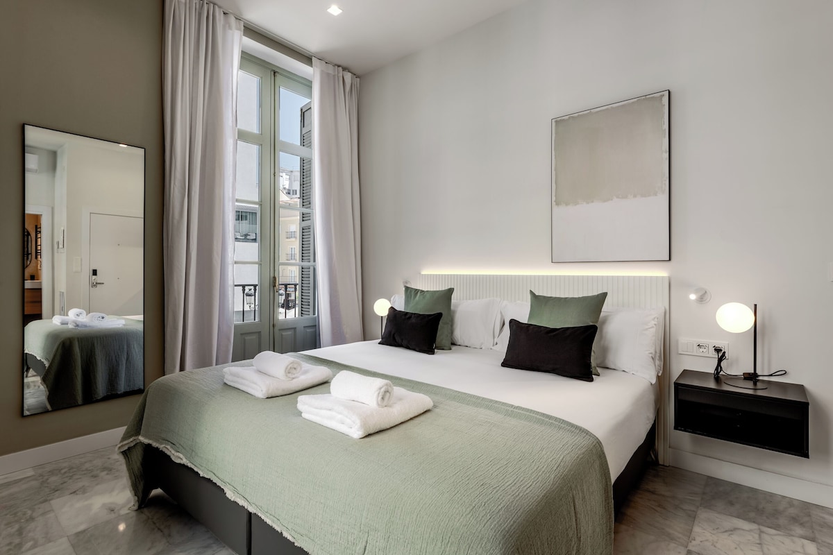 Studio | Hypoallergeen beddengoed, een kluis op de kamer, gratis babybedden