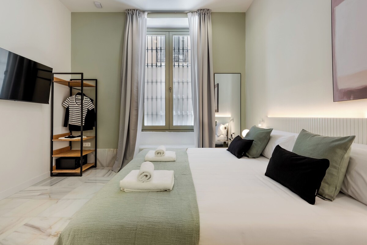 Studio | Hypoallergeen beddengoed, een kluis op de kamer, gratis babybedden