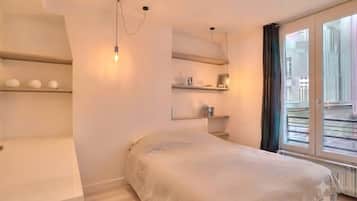Deluxe Penthouse | Blackout drapes, WiFi (free)