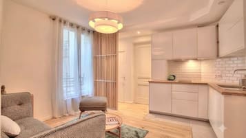 Deluxe Penthouse | Living area