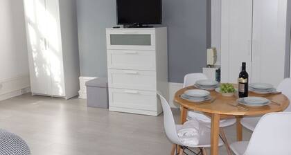 Studio Flat near University of Aberdeen
