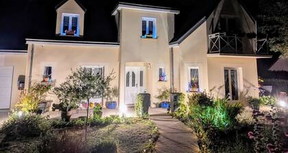 Chambre climatisée dans maison à la campagne