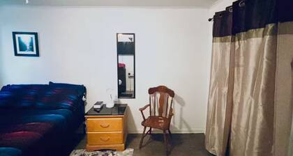 Traveler Cozy Coner Lodge 2-Bedrooms 1-Bathroom