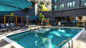 Outdoor pool -     Modern Luxury Skyrise Black & Gold Retreat Midtown (Atlanta)