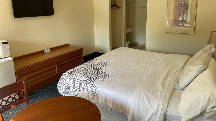 D-Lux budget Inn