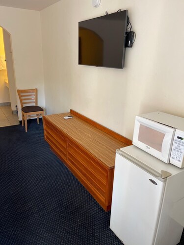 D-Lux budget Inn