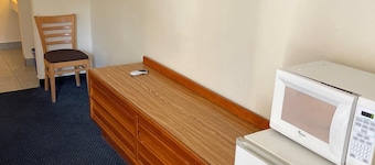 D-Lux budget Inn