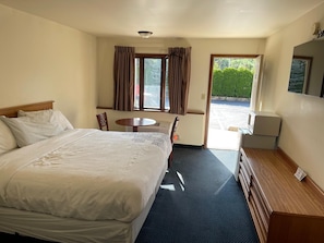 Single Room | Free WiFi - D-Lux budget Inn (Lemont)
