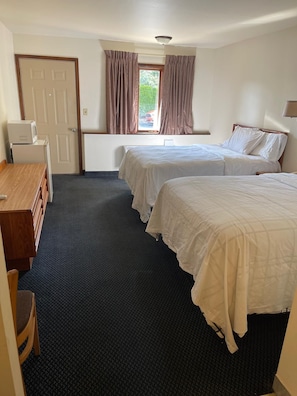 Double Room | Free WiFi - D-Lux budget Inn (Lemont)