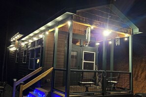 Exterior - Amazing Mountain View Tiny House (Hayesville)