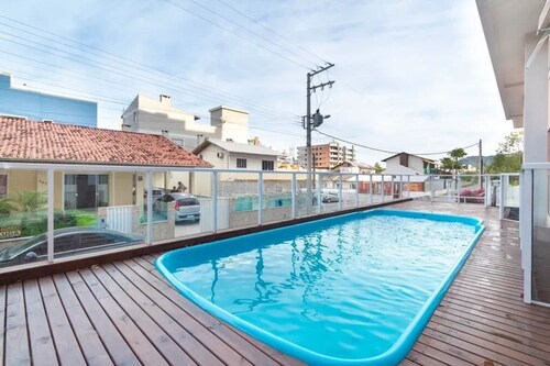 La Rosadita by LikeHome 