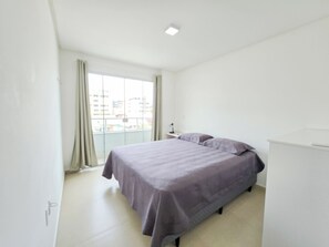 Basic Apartment | Pemandangan dari bilik