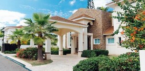 Exterior - 3BR VIP Villa with Private Pool, Gold band, Chef & Golf Cart, Puerto Plata, DR (Puerto Plata)
