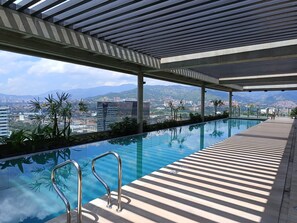 Pool - Vrbo Property (Medellín)